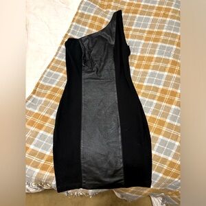 Short asymmetric black dress